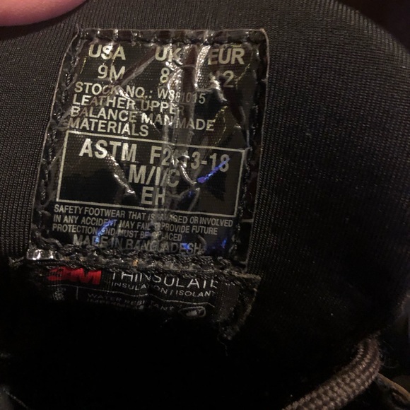 Wolverine Men’s winter boots. Size 9 men’s. Dark brown. - Picture 5 of 7